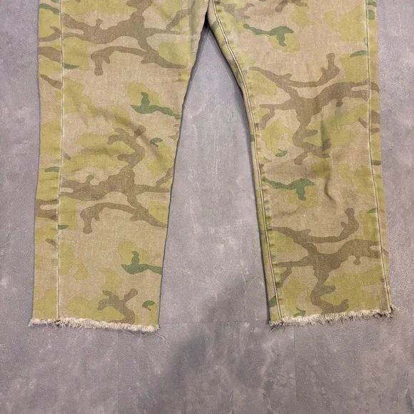 ONE TEASPOON Bandits High Waist Cropped‎ Boyfriend Straight Leg Camo Jeans 30 - Picture 4 of 16